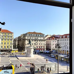  Hostel Figueira House In Beira Minho