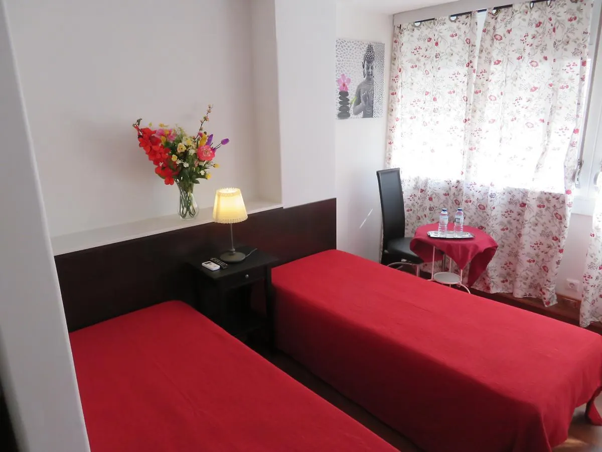 ** Guest house A Ponte Marques De Pombal Hotel Lisbon Portugal